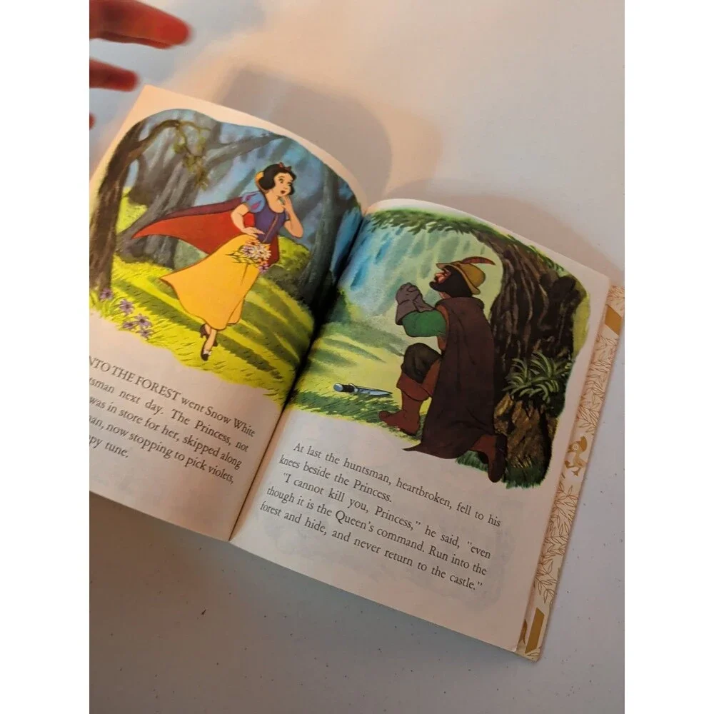 Vintage Little Golden Book Snow White And The Seven Dwarfs 1948 Printing!